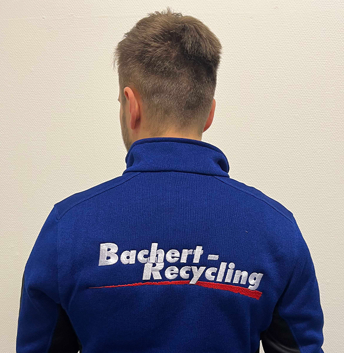 images/Leistungen/Bachert-stick.jpg#joomlaImage://local-images/Leistungen/Bachert-stick.jpg?width=692&height=710