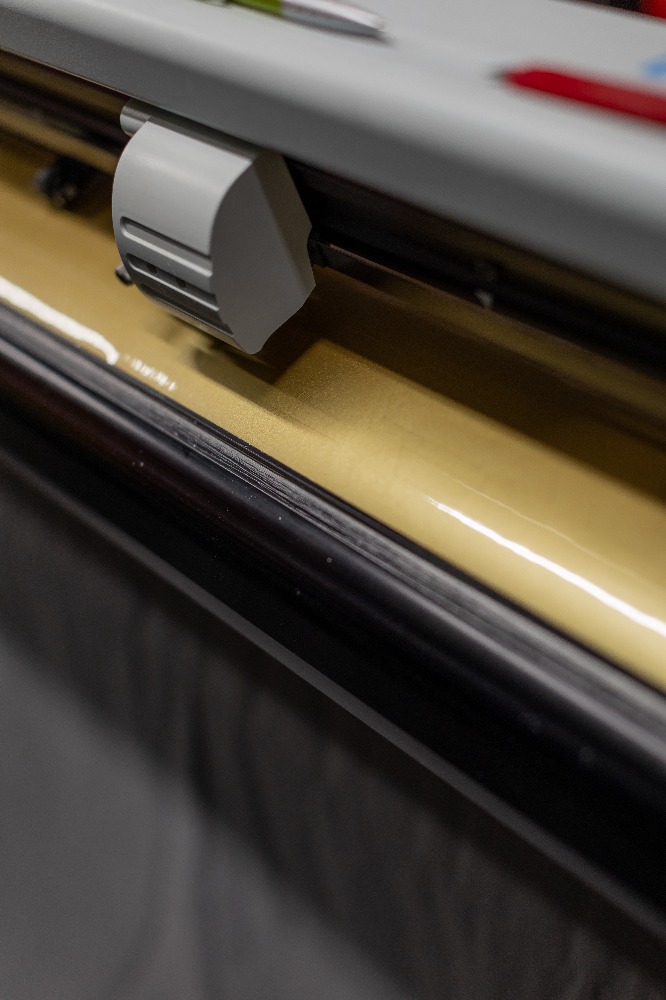 images/Leistungen/Fauss-Plotter.jpg#joomlaImage://local-images/Leistungen/Fauss-Plotter.jpg?width=666&height=1000