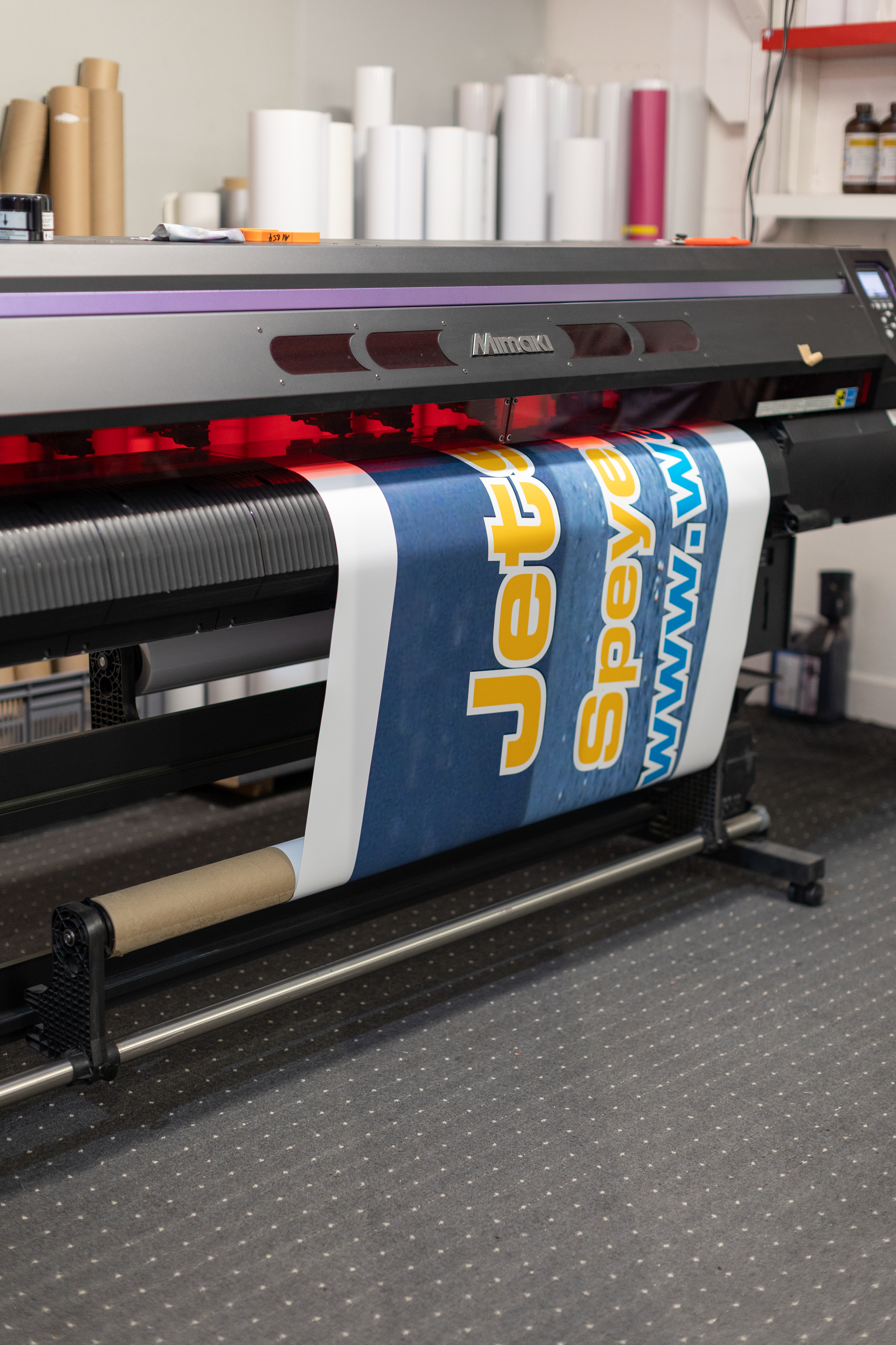 images/Leistungen/Fauss-UVDrucker.jpg#joomlaImage://local-images/Leistungen/Fauss-UVDrucker.jpg?width=3333&height=5000